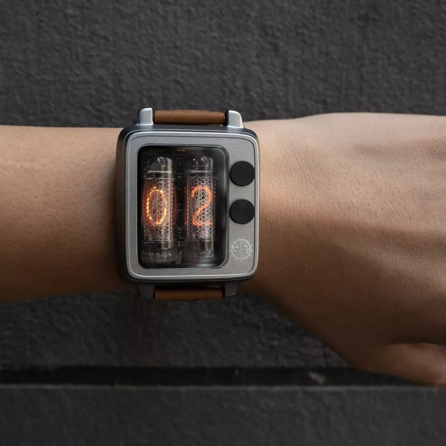 La elegancia atemporal se une a la tecnología retro: el reloj BTF Nixie