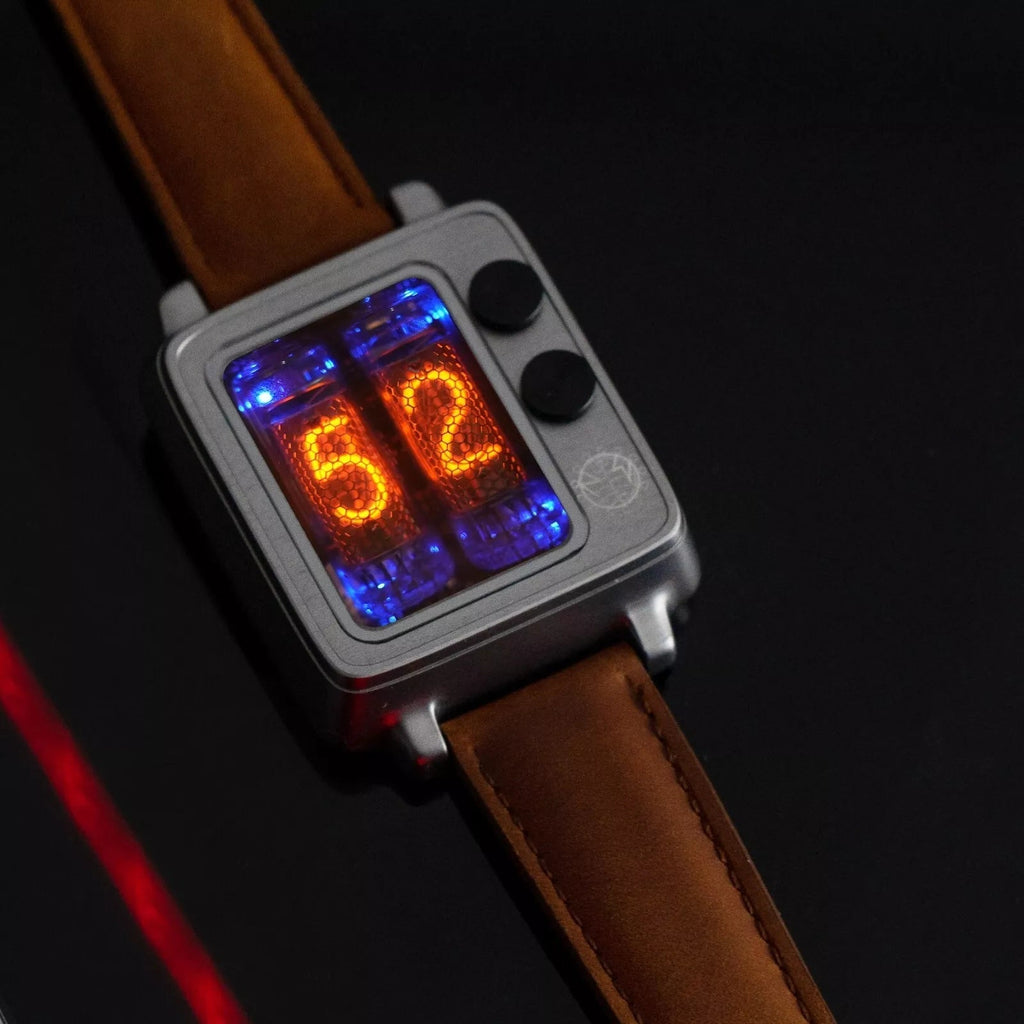 La elegancia atemporal se une a la tecnología retro: el reloj BTF Nixie